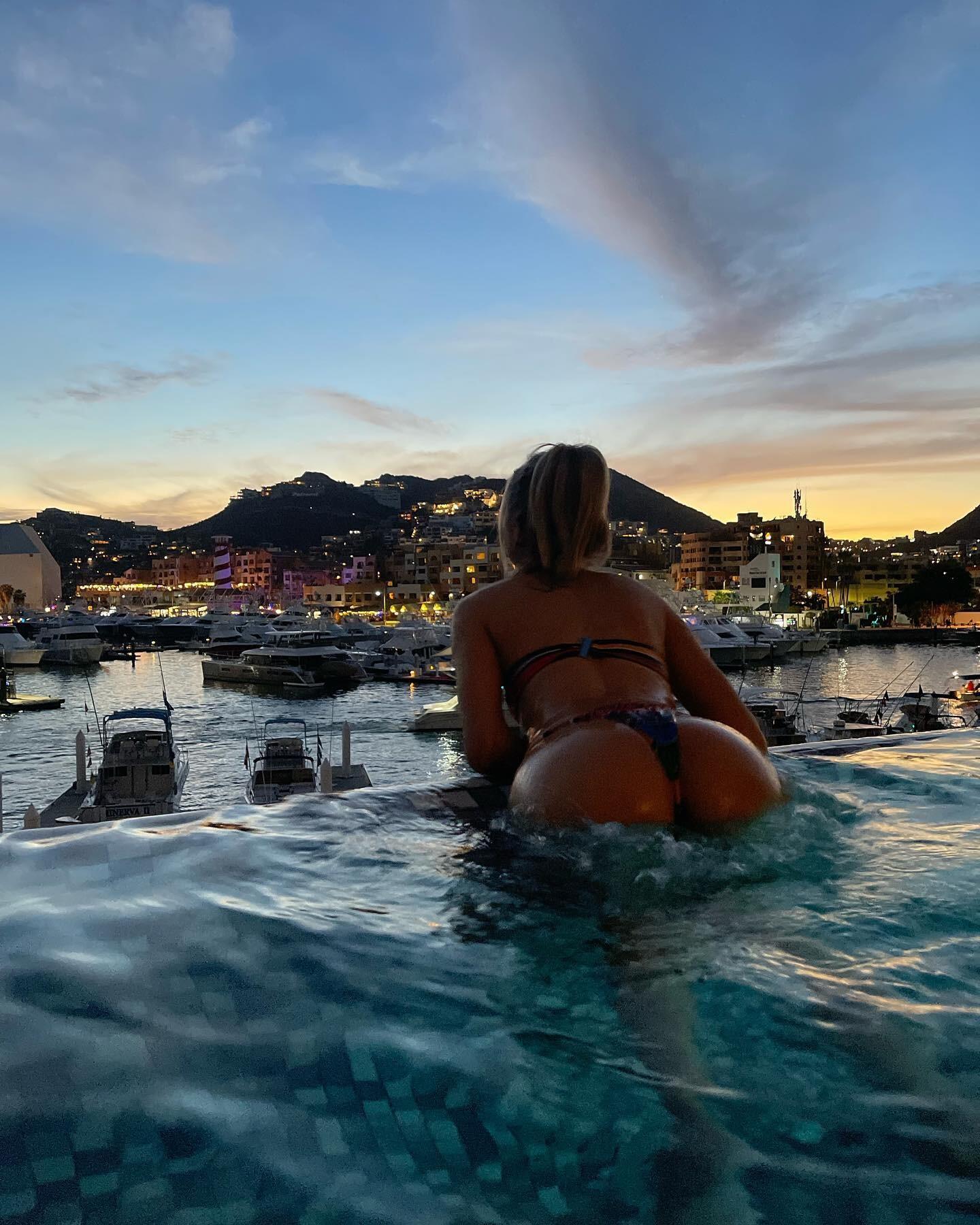 Alissa Violet / alissaviolet Nude OnlyFans Leaks 1