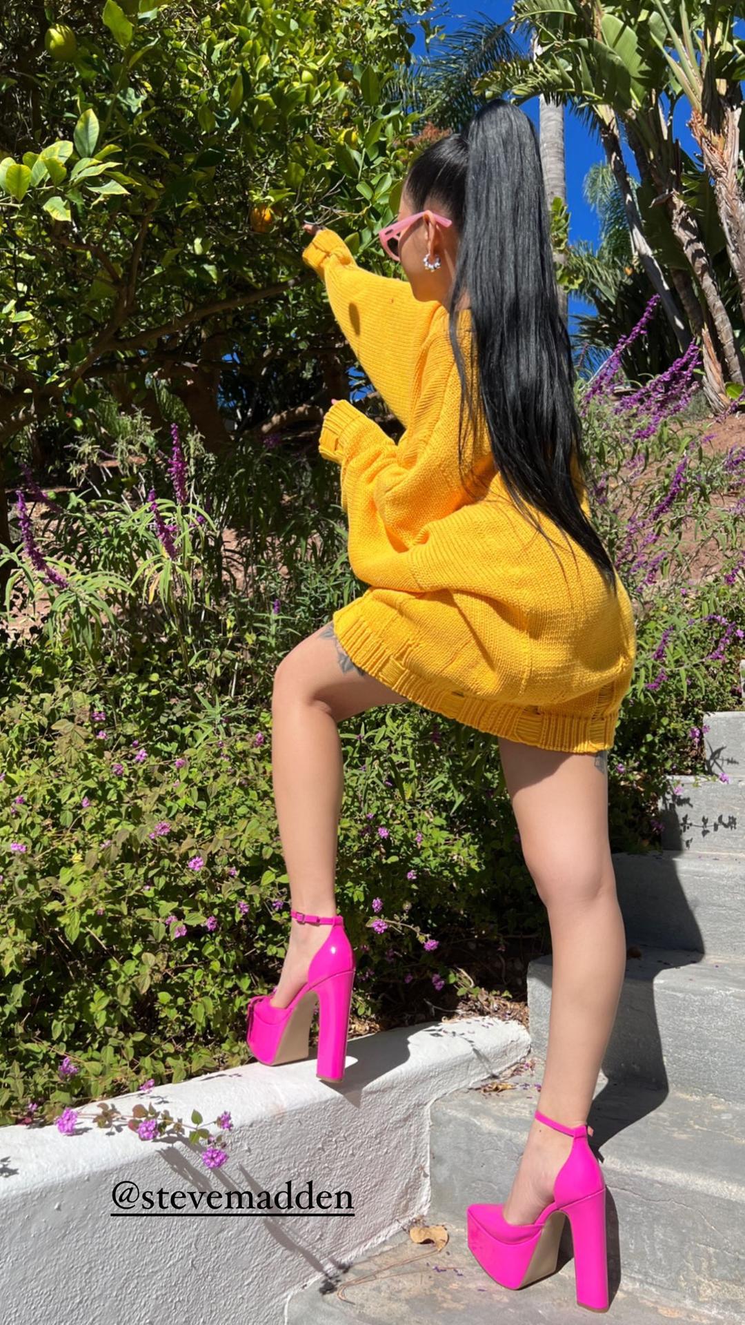 Bella Poarch / bllapoarch Nude OnlyFans Leaks 1