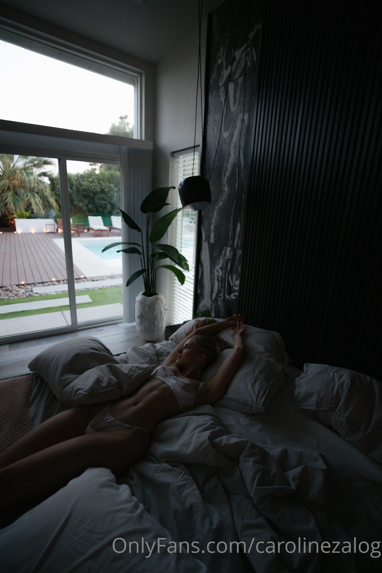 Caroline Zalog / carolineivyyy / carolinezalog Nude OnlyFans Leaks 1