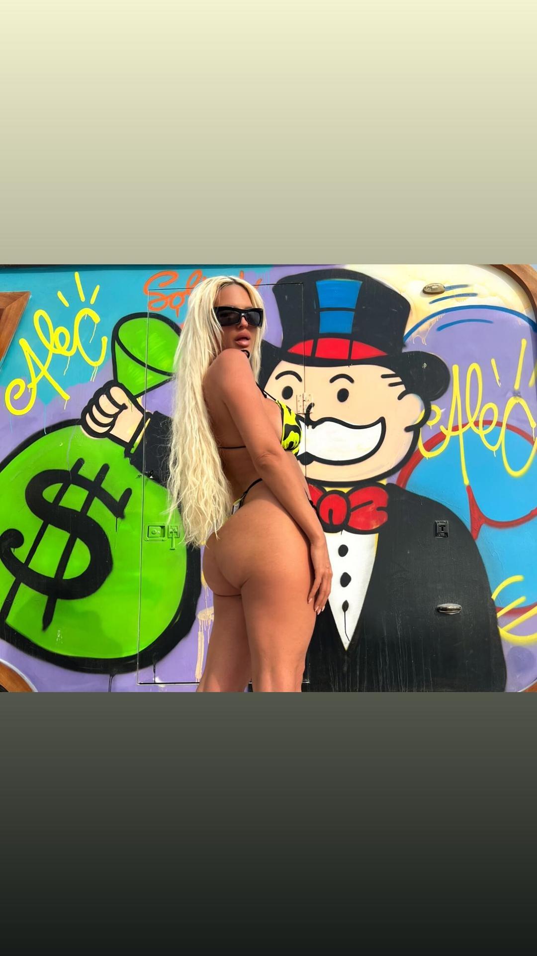 Jelena Karleusa / karleusa Nude OnlyFans Leaks 1