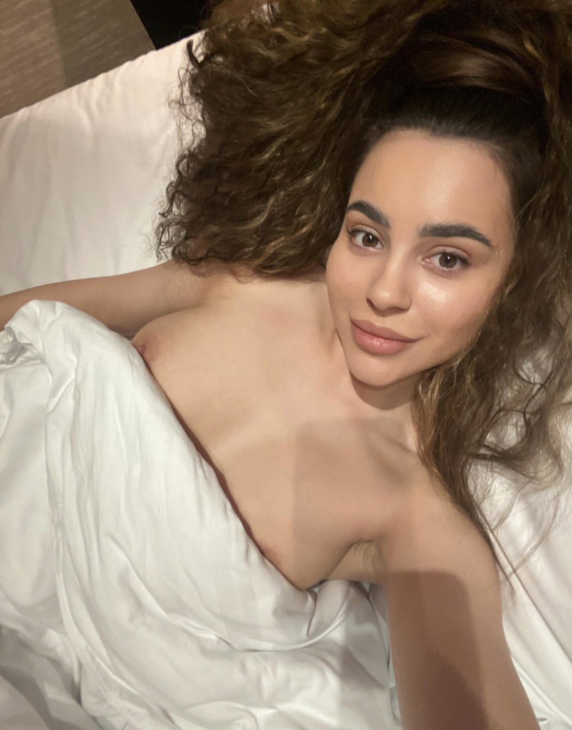 Karyna Kardelian / kardelian Nude OnlyFans Leaks 1