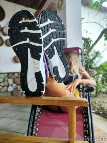 atomictoez / atomictoezz Nude Leaks OnlyFans Photo 15