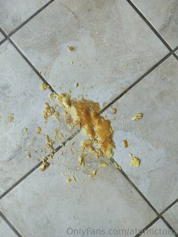 atomictoez / atomictoezz Nude Leaks OnlyFans Photo 23