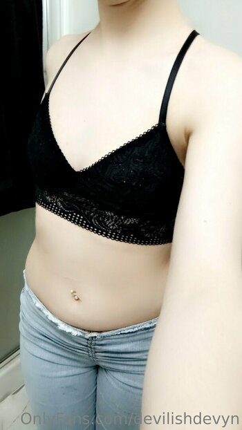 devilishdevyn Nude Leaks Photo 11