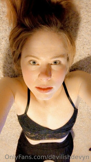 devilishdevyn Nude Leaks Photo 13