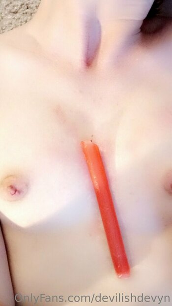 devilishdevyn Nude Leaks Photo 17