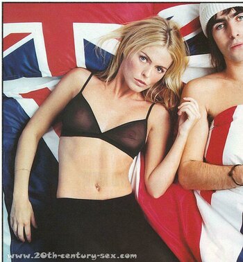 Patsy Kensit / patsykensit Nude Leaks Photo 36