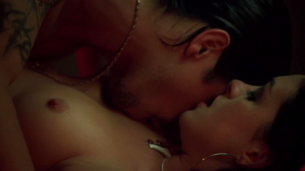 Anne Hathaway Nude 5