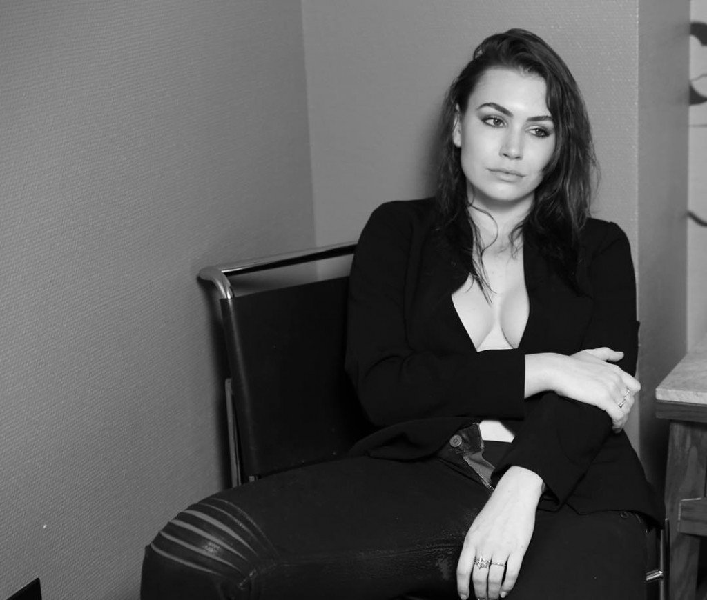 Sophie-Simmons-Cleavage