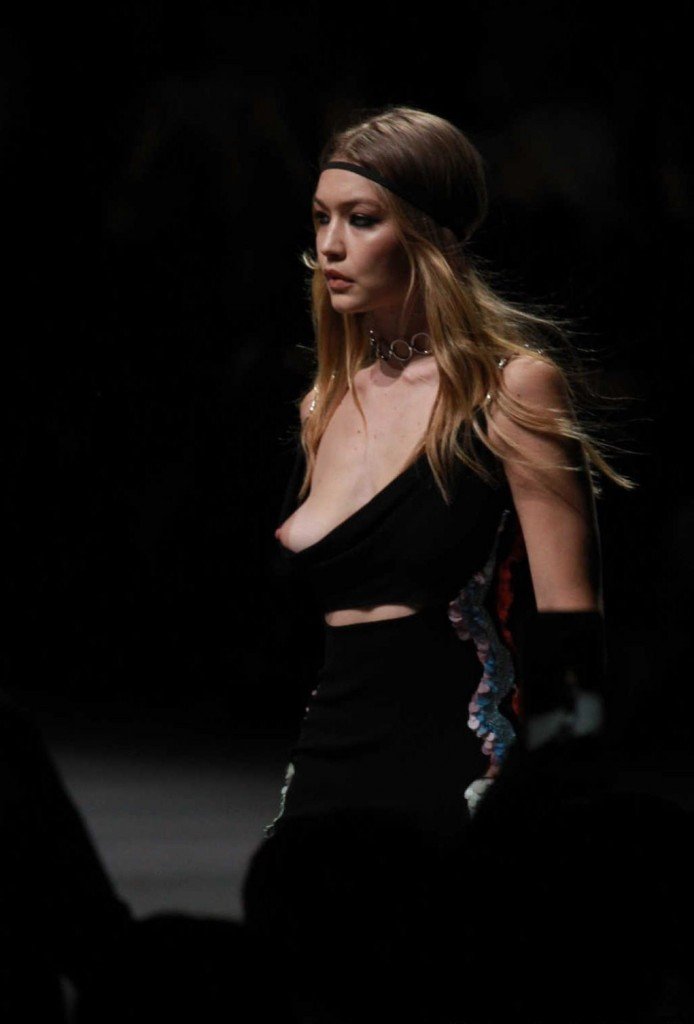 Bella Hadid Boob Slip9