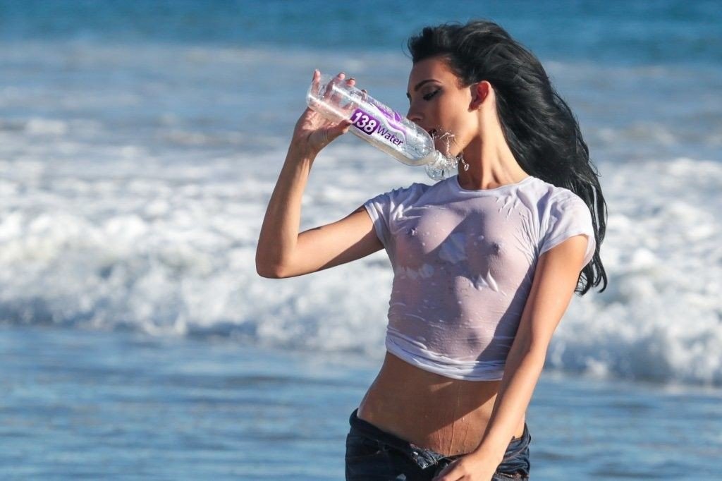 Amanda Geores See Through 12