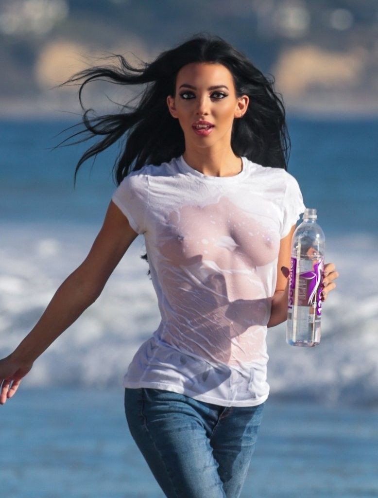 Amanda Geores See Through 24