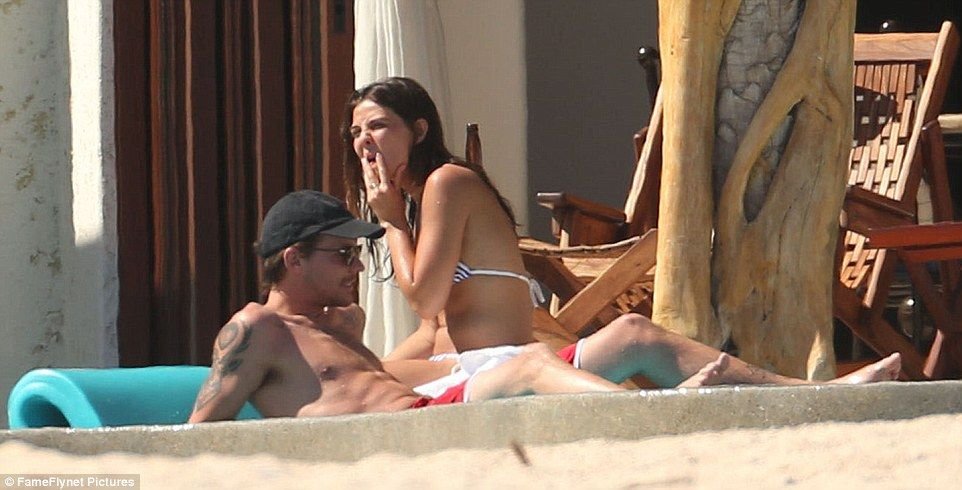 Danielle Campbell Sexy & Topless 35