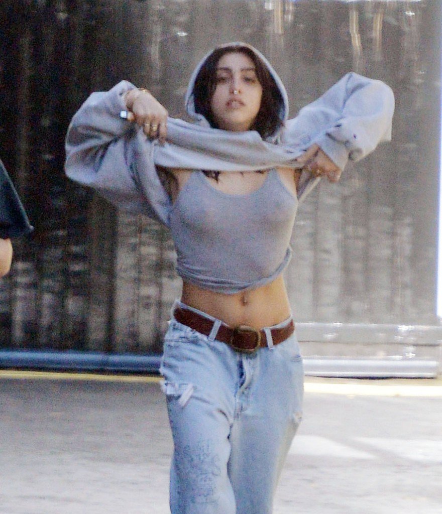 20 Jun 2016 - London - uk **PREMIUM EXCLUSIVE - MUST CALL FOR PRICING ** ** STRICT WEB EMBARGO UNTIL 17:00 GMT ON SUNDAY 26th JUNE, 2016 ** Lourdes proves she is her mothers daughter by stepping out braless on a mixed weather day in London with her friends.  BYLINE MUST READ : XPOSUREPHOTOS.COM ***UK CLIENTS - PICTURES CONTAINING CHILDREN PLEASE PIXELATE FACE PRIOR TO PUBLICATION *** **UK CLIENTS MUST CALL PRIOR TO TV OR ONLINE USAGE PLEASE TELEPHONE 44 208 344 2007**