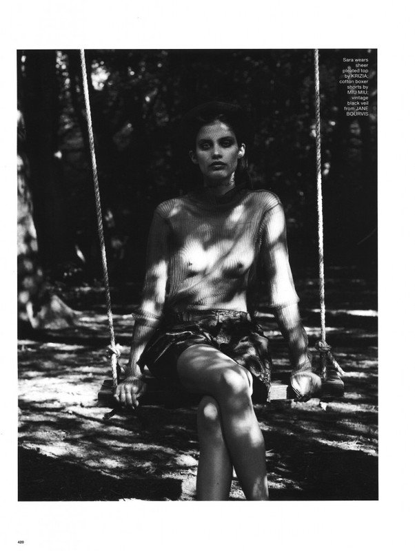Sara Sampaio Topless 2