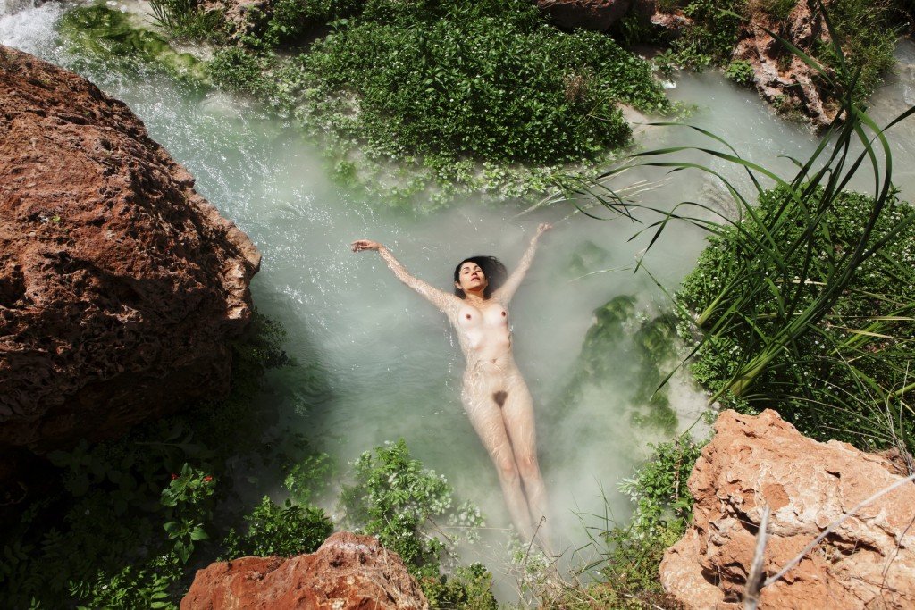 Lela Loren Naked 14
