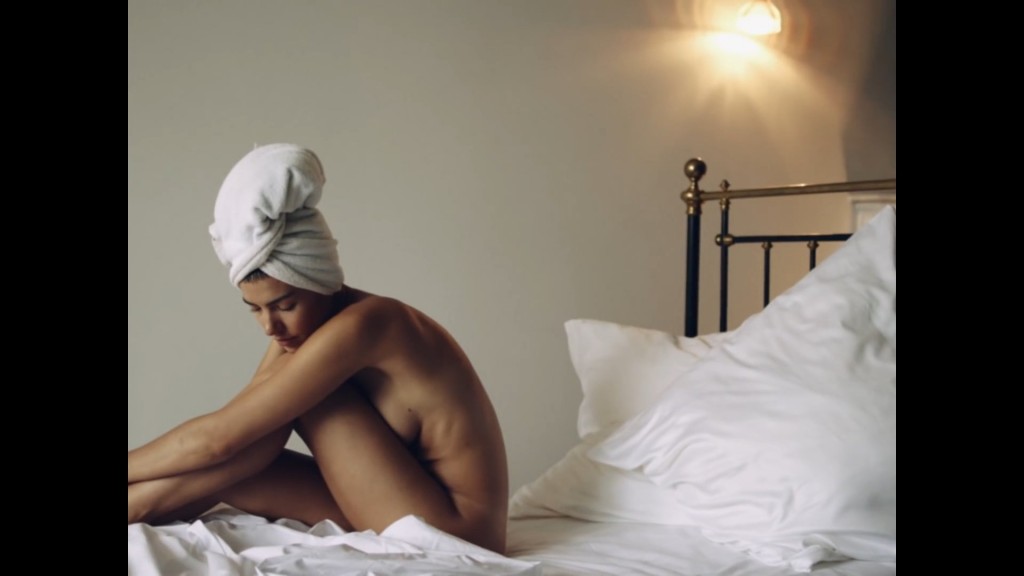 Alina Süggeler Nude & Sexy 1