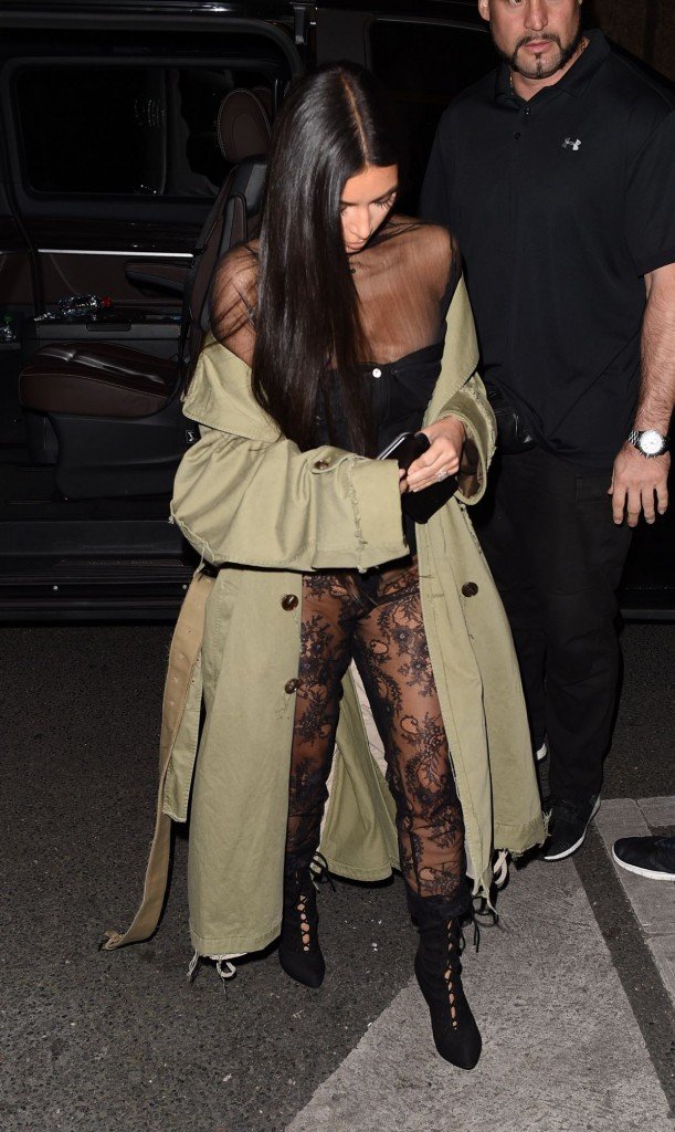 Kim Kardashian Sexy 12