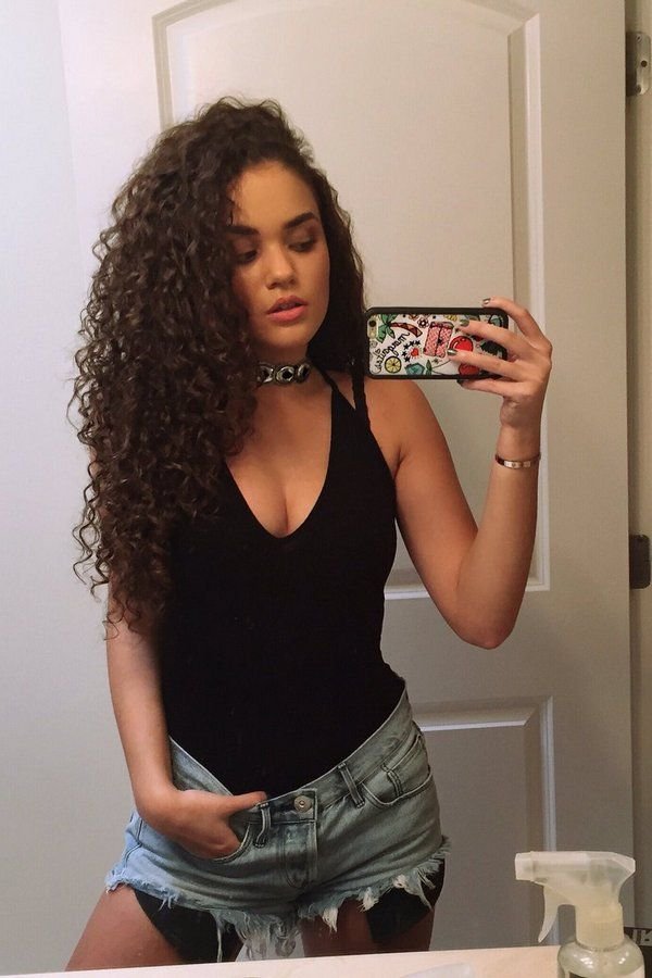 Madison Pettis Sexy 9