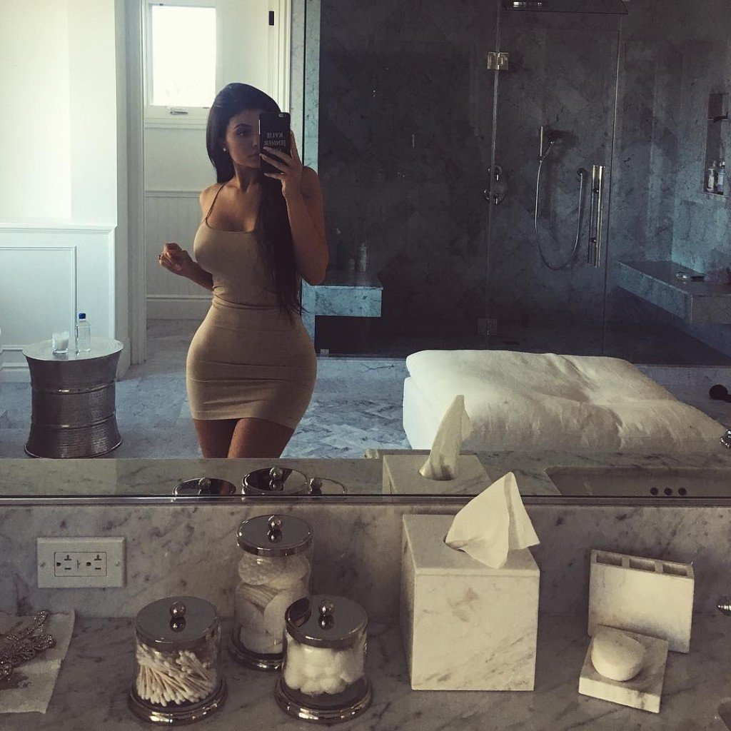 Kylie Jenner Sexy 1