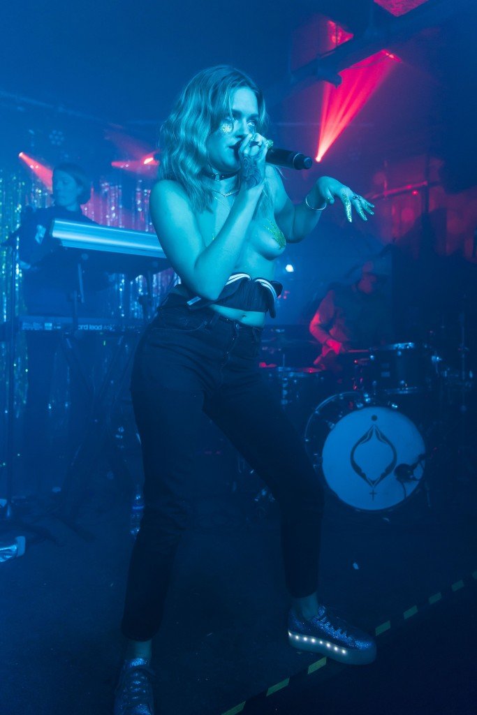 Tove Lo Topless 10
