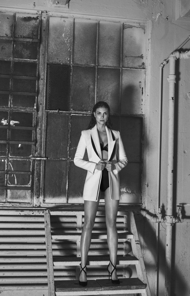 Morena Baccarin Sexy Photos 2