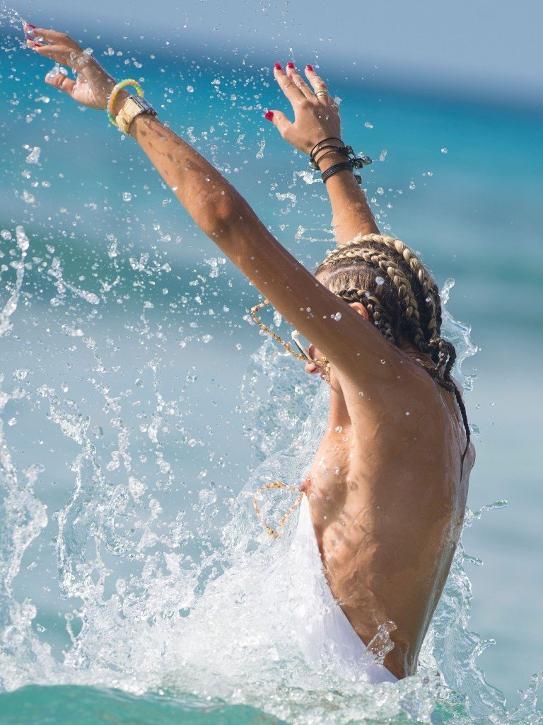 Victoria Hervey Sexy thefappening.so 4