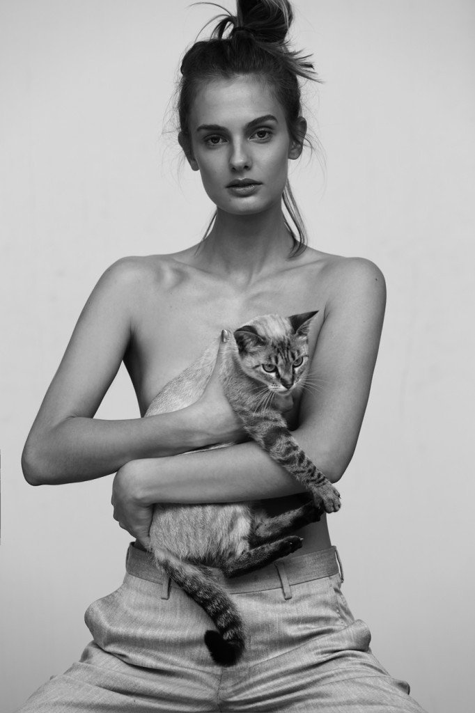 "Women and cats will do as they please, and men and dogs should relax and get used to the idea." Robert A. Heinlein