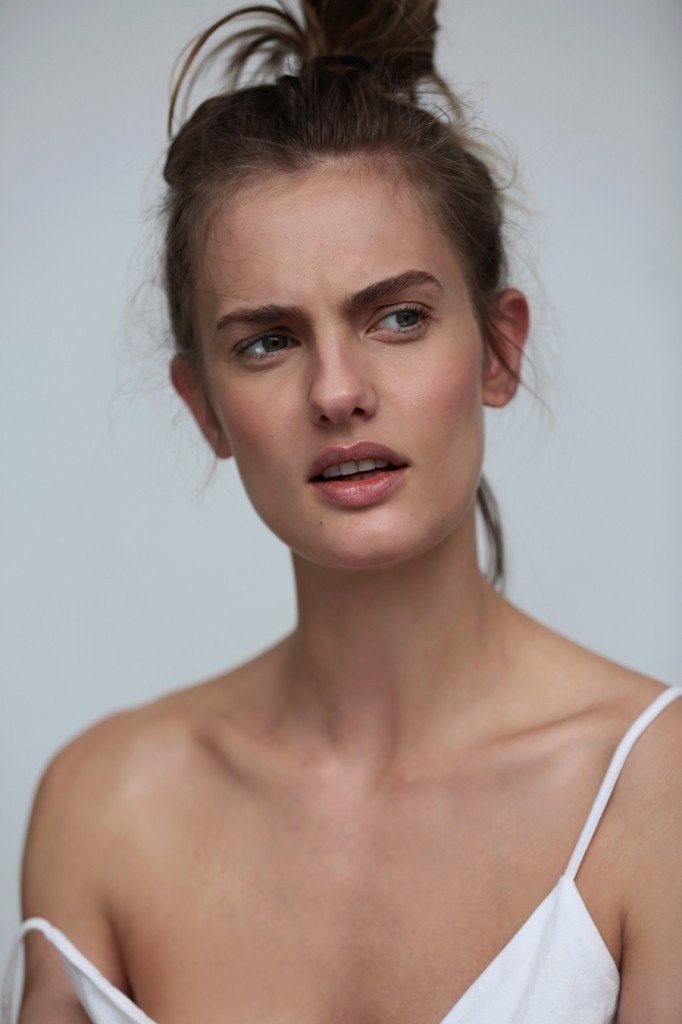 Marta Bez Sexy Topless 9 thefappening.so
