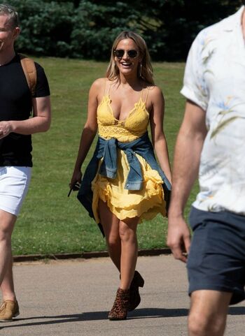 Caroline Flack / carolineflack1 / flackcaroline Nude Leaks Photo 537