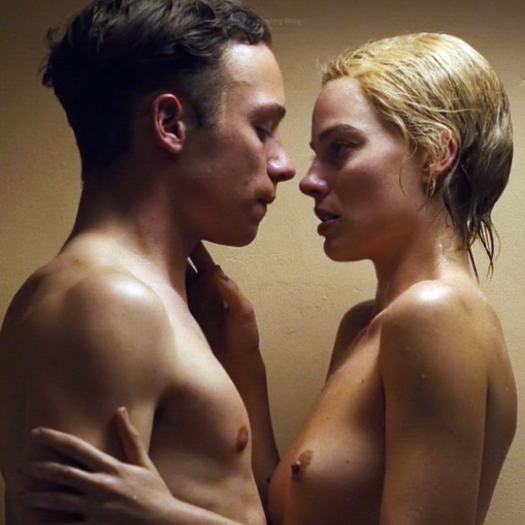 Margot Robbie Nude
